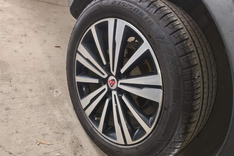 Used Roewe RX5 New Energy 2019 eRX5 50T Internet-Enhanced Flagship Edition Right Rear Wheel Hub