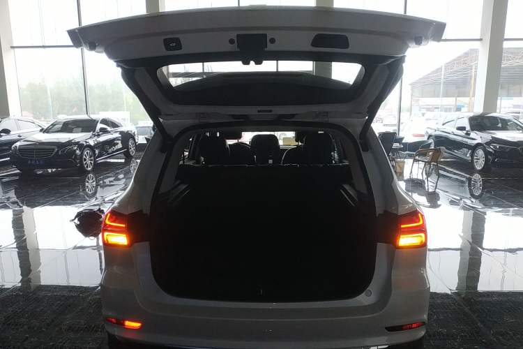 Used Roewe RX5 New Energy 2019 eRX5 50T Internet Superior Smart Edition Trunk