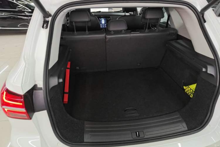 Used Roewe RX5 New Energy 2019 eRX5 50T Internet Superior Smart Edition Trunk