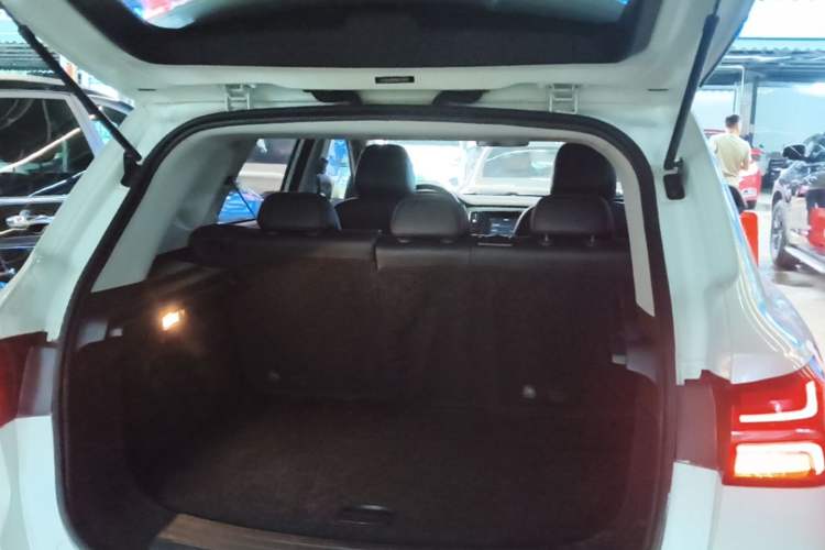 Used Roewe RX5 New Energy 2019 eRX5 50T Internet-Enhanced Flagship Edition Trunk