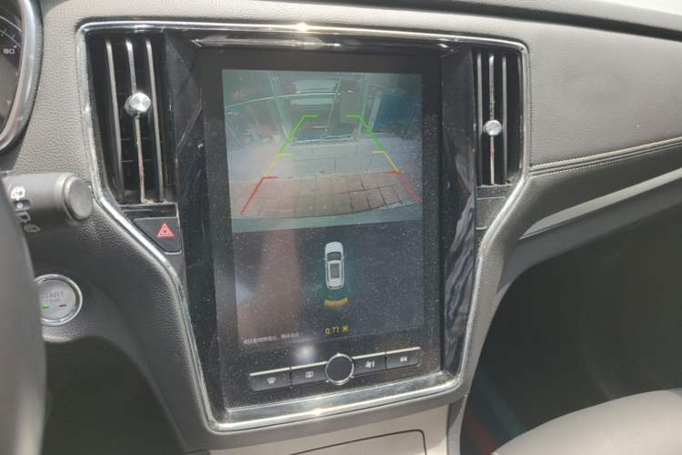 Used Roewe RX5 New Energy 2019 eRX5 50T 4G Connected Excellence Edition Audio And AC Panel