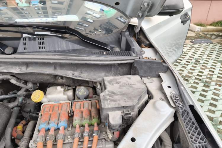 Used Roewe RX5 New Energy 2019 eRX5 50T Internet-Enhanced Flagship Edition Engine Bay Left