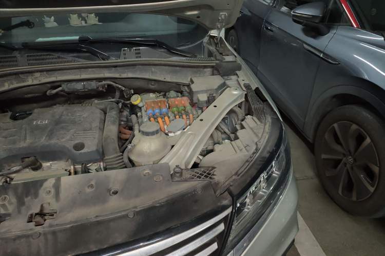 Used Roewe RX5 New Energy 2019 eRX5 50T Internet-Enhanced Flagship Edition Engine Bay Left