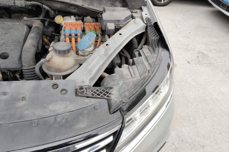 Used Roewe RX5 New Energy 2019 eRX5 50T Internet-Enhanced Flagship Edition Engine Bay Left