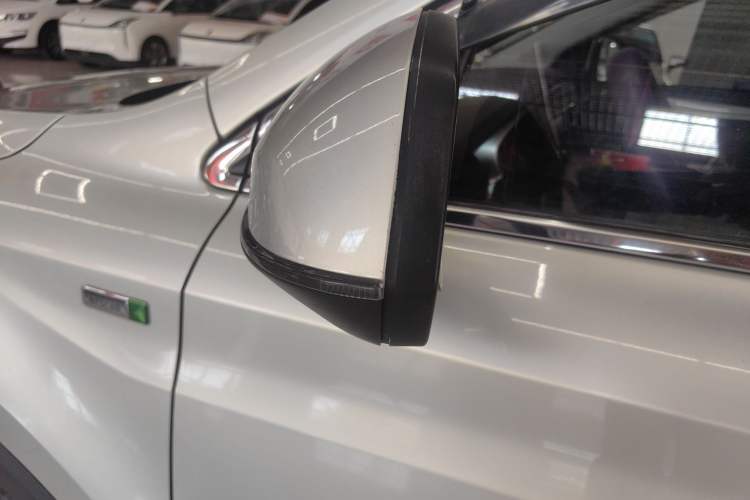 Used Roewe RX5 New Energy 2019 eRX5 50T 4G Connected Excellence Edition Exterior 9
