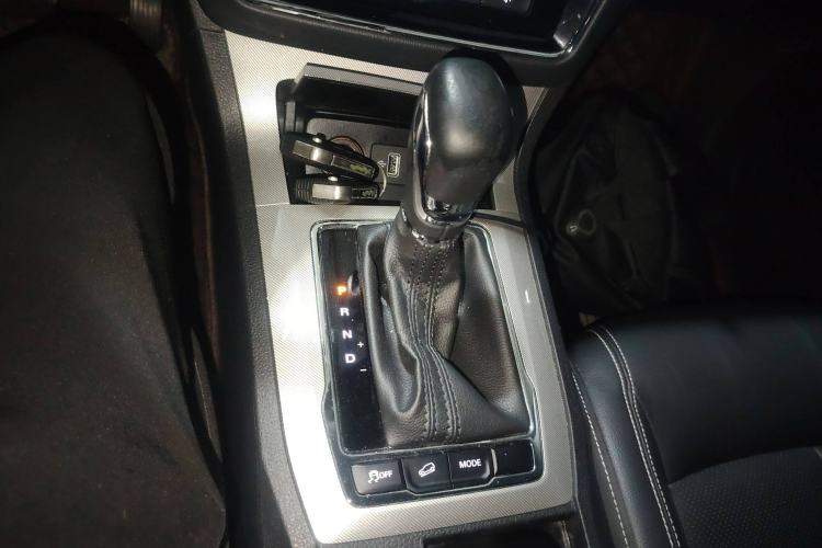 Used Roewe RX5 New Energy 2019 eRX5 50T Internet-Enhanced Flagship Edition Gear Lever