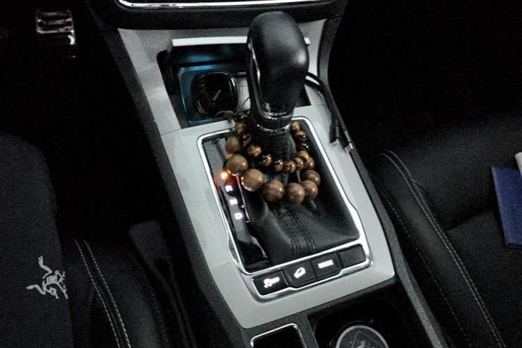 Used Roewe RX5 New Energy 2019 eRX5 50T Internet-Enhanced Flagship Edition Gear Lever