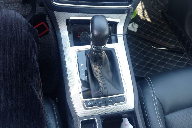 Used Roewe RX5 New Energy 2019 eRX5 50T Internet-Enhanced Flagship Edition Gear Lever