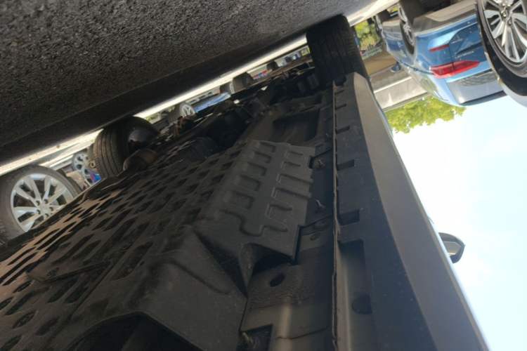 Used Roewe RX5 New Energy 2019 eRX5 50T 4G Connected Excellence Edition Left Side Sill