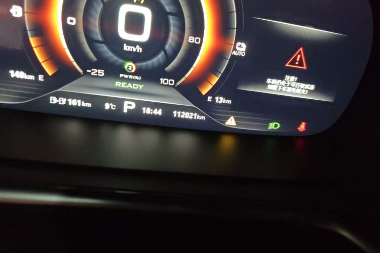 Used Roewe RX5 New Energy 2019 eRX5 50T Internet-Enhanced Flagship Edition Odometer Close Up