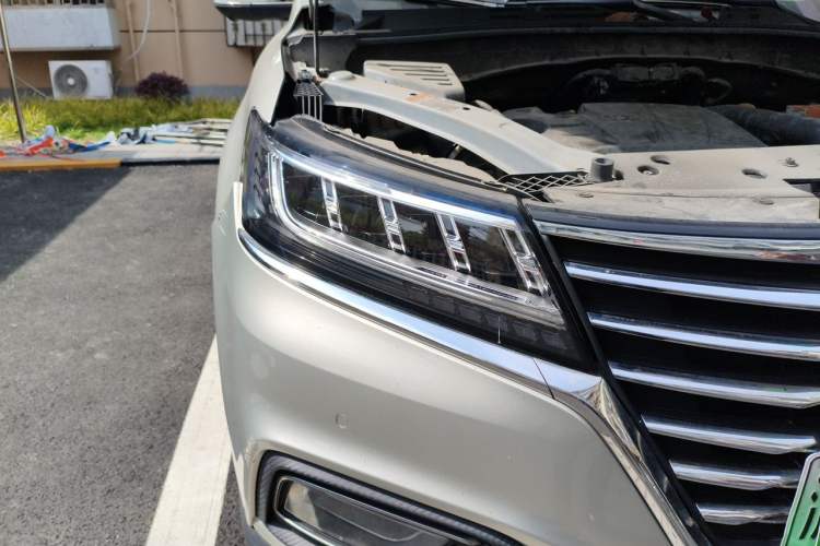 Used Roewe RX5 New Energy 2019 eRX5 50T Internet-Enhanced Flagship Edition Right Front Headlight