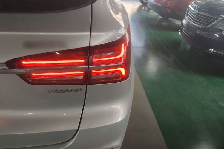 Used Roewe RX5 New Energy 2019 eRX5 50T Internet Superior Smart Edition Right Rear Taillight