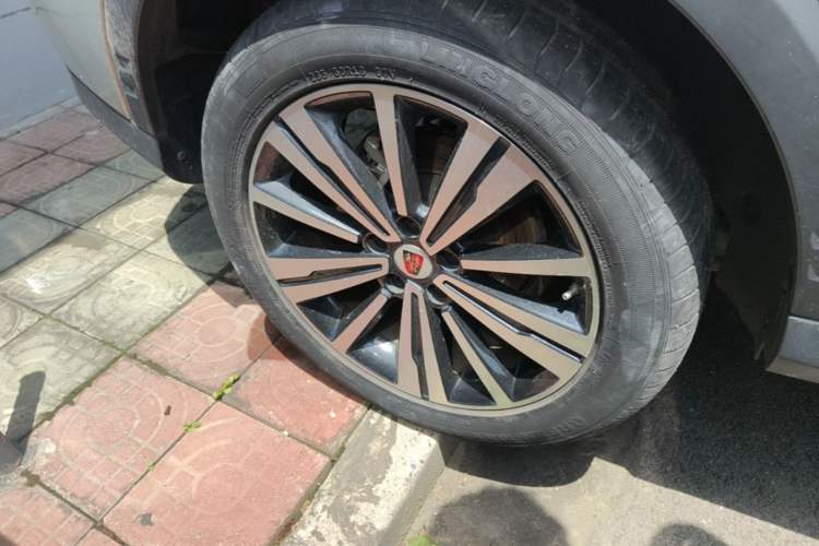 Used Roewe RX5 New Energy 2019 eRX5 50T 4G Connected Excellence Edition Right Rear Wheel Hub