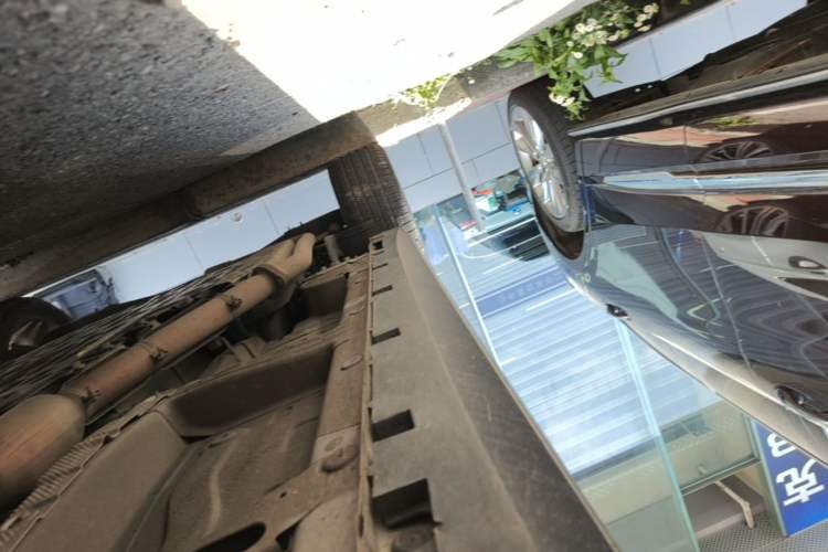 Used Roewe RX5 New Energy 2019 eRX5 50T 4G Connected Excellence Edition Right Side Sill