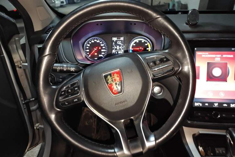 Used Roewe RX5 New Energy 2019 eRX5 50T 4G Connected Excellence Edition Steering Wheel