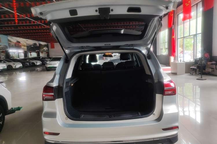 Used Roewe RX5 New Energy 2019 eRX5 50T 4G Connected Excellence Edition Trunk