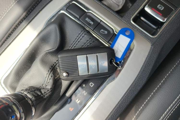 Used Roewe RX5 New Energy 2019 eRX5 50T 4G Connected Excellence Edition Vehicle Key