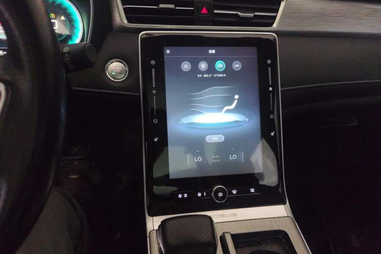 Used Roewe RX5 New Energy 2020 ePLUS National Trend Ronglin Luxury Edition Audio And AC Panel