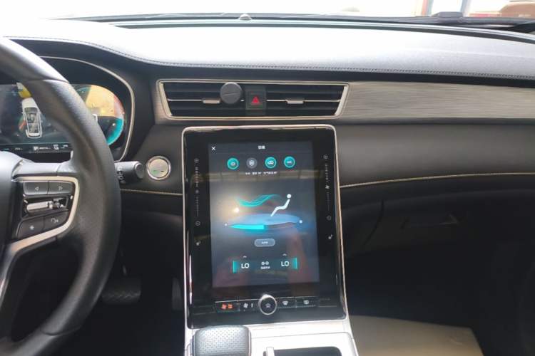 Used Roewe RX5 New Energy 2020 ePLUS National Trend Ronglin Luxury Edition Audio And AC Panel
