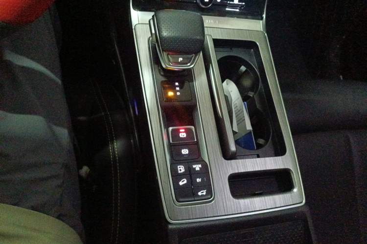 Used Roewe RX5 New Energy 2020 ePLUS National Trend Ronglin Luxury Edition Gear Lever