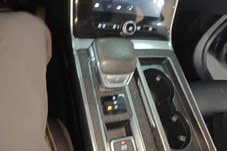 Used Roewe RX5 New Energy 2020 ePLUS National Trend Ronglin Luxury Edition Gear Lever