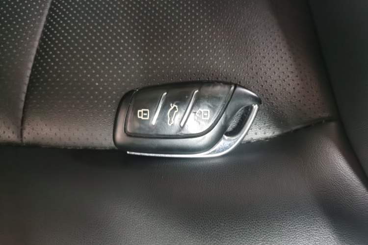 Used Roewe RX5 New Energy 2020 ePLUS National Trend Ronglin Luxury Edition Interior 1