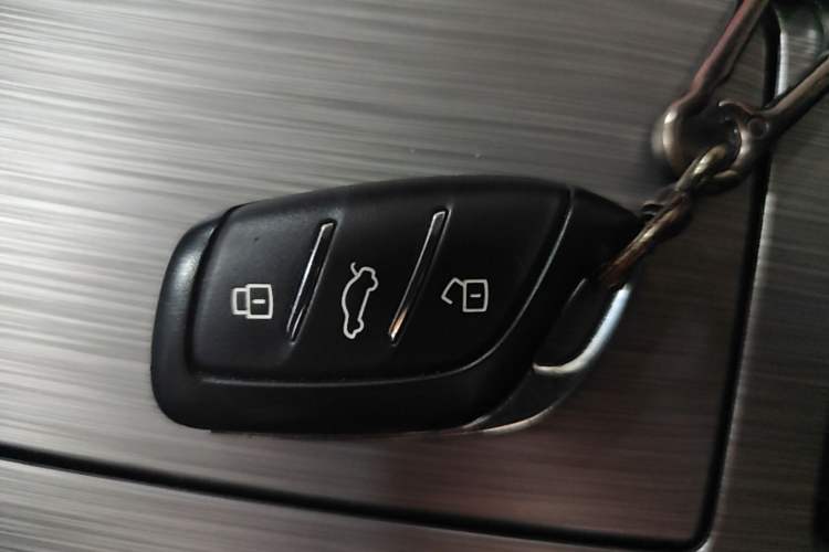 Used Roewe RX5 New Energy 2020 ePLUS National Trend Ronglin Luxury Edition Interior 1