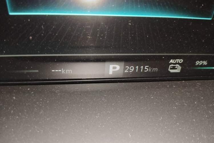 Used Roewe RX5 New Energy 2020 ePLUS National Trend Ronglin Luxury Edition Odometer Close Up