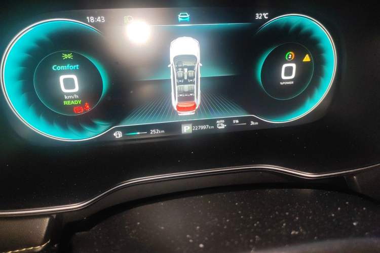 Used Roewe RX5 New Energy 2020 ePLUS National Trend Ronglin Luxury Edition Odometer Close Up