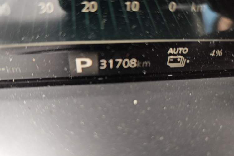 Used Roewe RX5 New Energy 2020 ePLUS National Trend Ronglin Luxury Edition Odometer Close Up