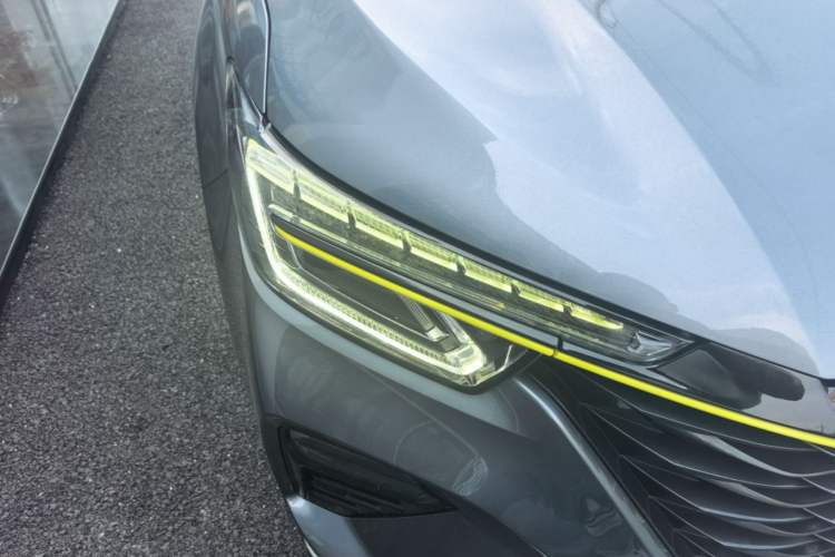 Used Roewe RX5 New Energy 2020 ePLUS National Trend Ronglin Flagship Edition Right Front Headlight