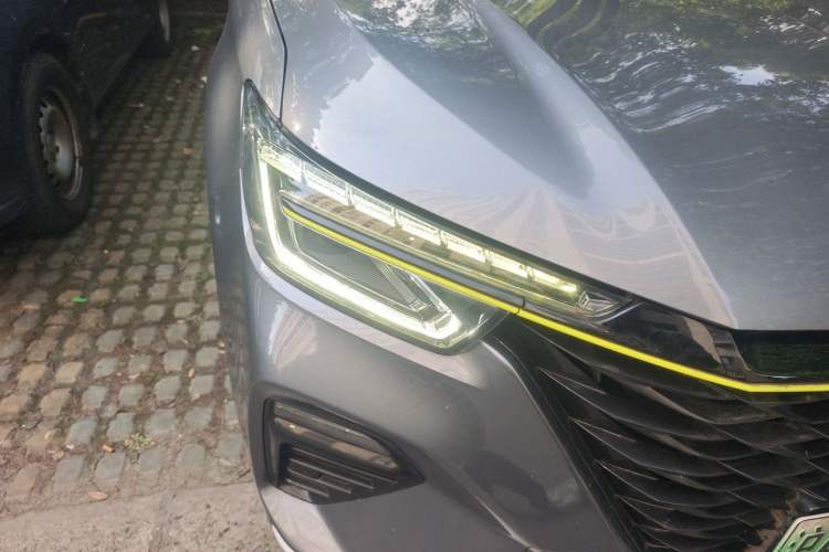 Used Roewe RX5 New Energy 2020 ePLUS National Trend Ronglin Flagship Edition Right Front Headlight
