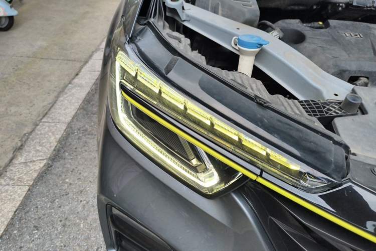 Used Roewe RX5 New Energy 2020 ePLUS National Trend Ronglin Luxury Edition Right Front Headlight