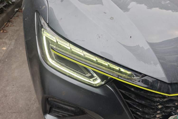 Used Roewe RX5 New Energy 2020 ePLUS National Trend Ronglin Flagship Edition Right Front Headlight