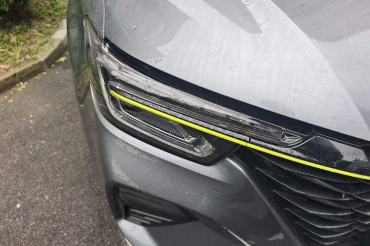 Used Roewe RX5 New Energy 2020 ePLUS National Trend Ronglin Flagship Edition Right Front Headlight