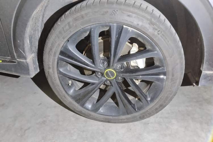 Used Roewe RX5 New Energy 2020 ePLUS National Trend Ronglin Luxury Edition Right Front Wheel Hub