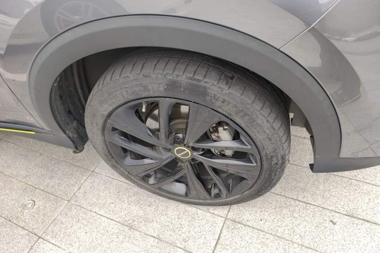 Used Roewe RX5 New Energy 2020 ePLUS National Trend Ronglin Luxury Edition Right Front Wheel Hub