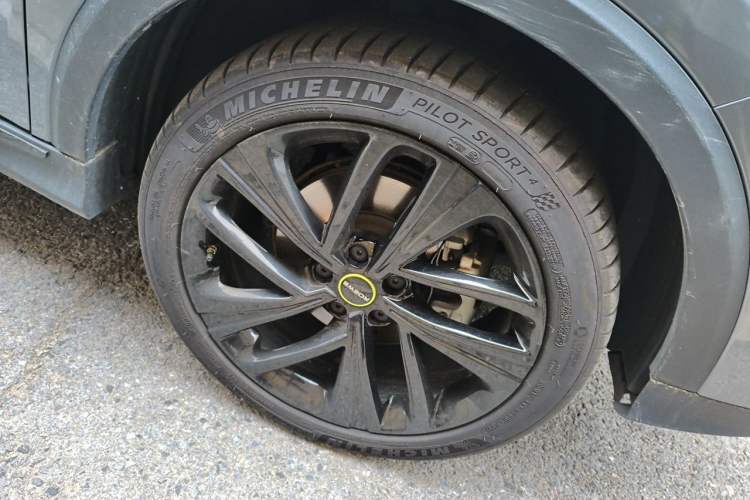 Used Roewe RX5 New Energy 2020 ePLUS National Trend Ronglin Luxury Edition Right Front Wheel Hub