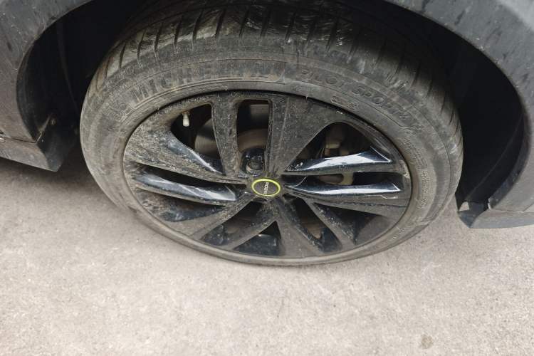 Used Roewe RX5 New Energy 2020 ePLUS National Trend Ronglin Flagship Edition Right Front Wheel Hub