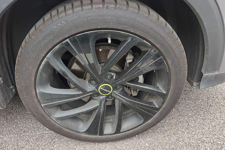 Used Roewe RX5 New Energy 2020 ePLUS National Trend Ronglin Flagship Edition Right Front Wheel Hub