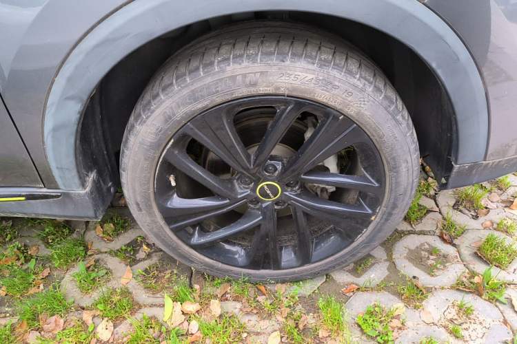Used Roewe RX5 New Energy 2020 ePLUS National Trend Ronglin Luxury Edition Right Front Wheel Hub