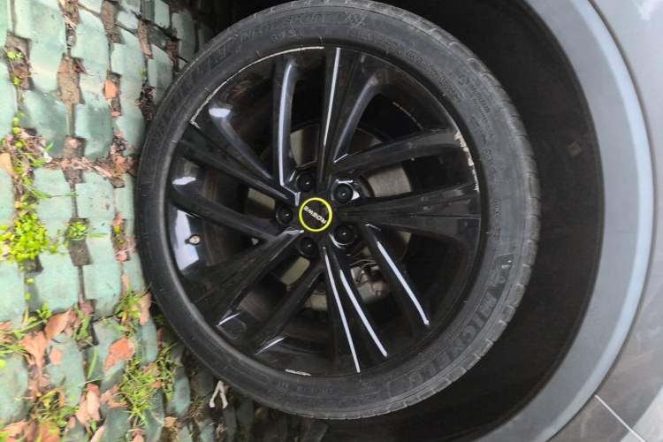 Used Roewe RX5 New Energy 2020 ePLUS National Trend Ronglin Luxury Edition Right Front Wheel Hub