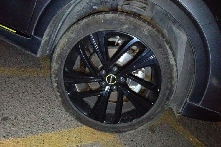 Used Roewe RX5 New Energy 2020 ePLUS National Trend Ronglin Flagship Edition Right Front Wheel Hub