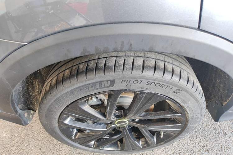 Used Roewe RX5 New Energy 2020 ePLUS National Trend Ronglin Flagship Edition Right Rear Wheel Hub
