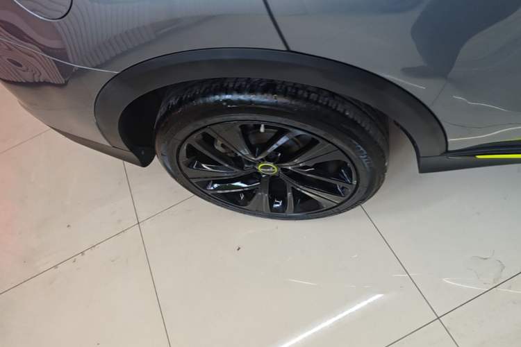 Used Roewe RX5 New Energy 2020 ePLUS National Trend Ronglin Luxury Edition Right Rear Wheel Hub