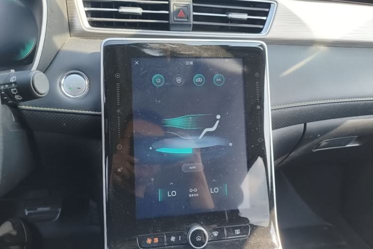 Used Roewe RX5 New Energy 2020 ePLUS National Trend Ronglin Luxury Edition Audio And AC Panel