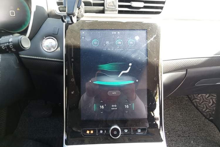 Used Roewe RX5 New Energy 2020 ePLUS National Trend Ronglin Luxury Edition Audio And AC Panel