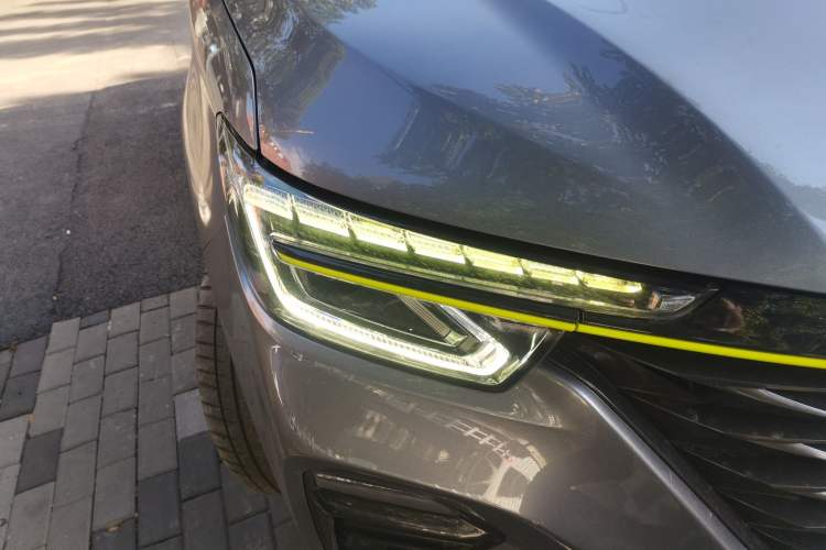 Used Roewe RX5 New Energy 2020 ePLUS National Trend Ronglin Luxury Edition Right Front Headlight