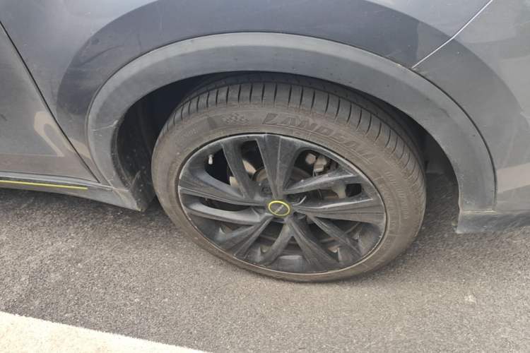 Used Roewe RX5 New Energy 2020 ePLUS National Trend Ronglin Flagship Edition Right Front Wheel Hub