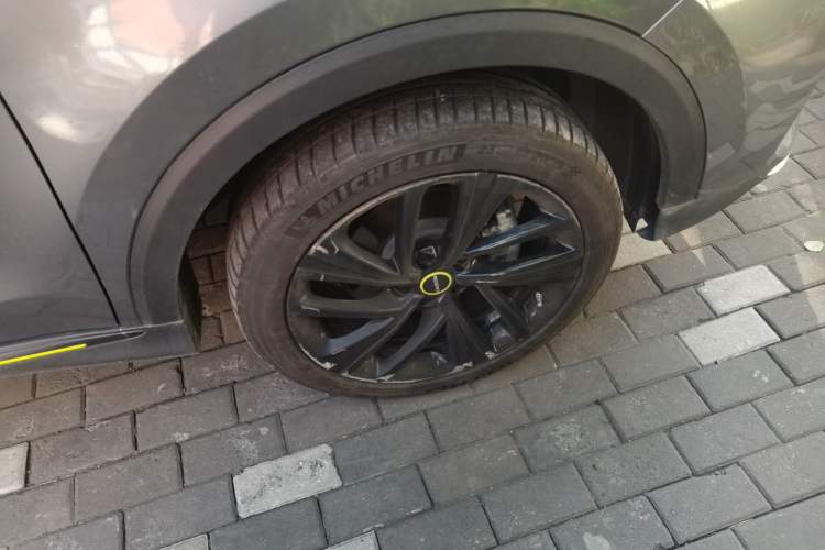 Used Roewe RX5 New Energy 2020 ePLUS National Trend Ronglin Luxury Edition Right Front Wheel Hub
